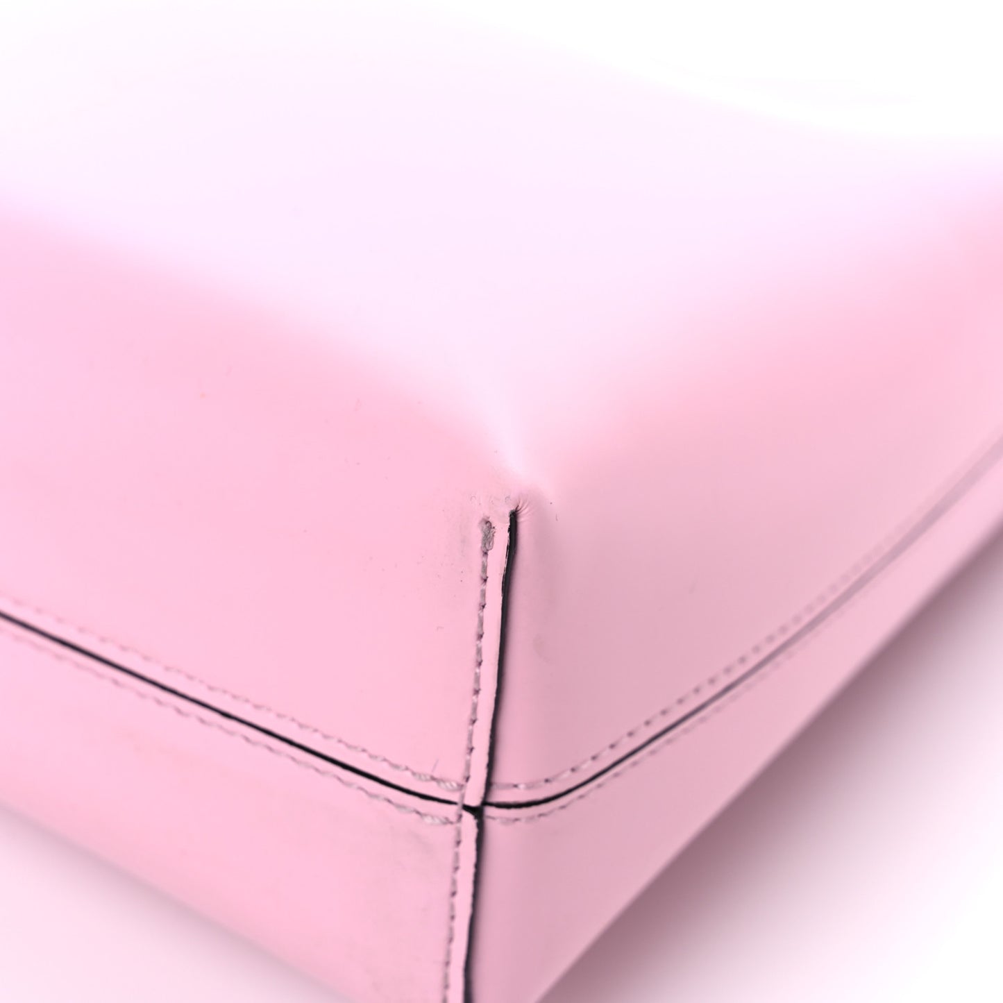 Calfskin Trifolio Shoulder Bag Cheerleader Pink