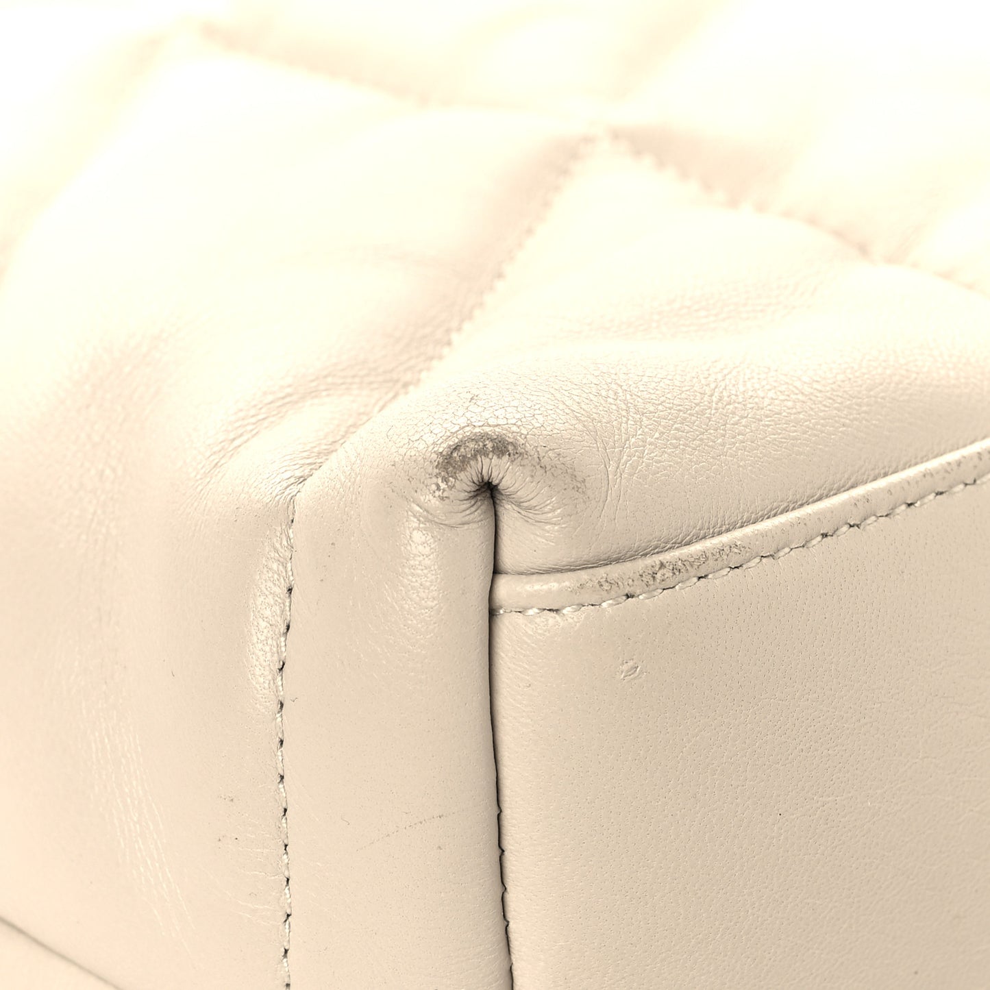Lambskin Quilted Small Loulou Puffer Monogram Chain Satchel Blanc Vintage