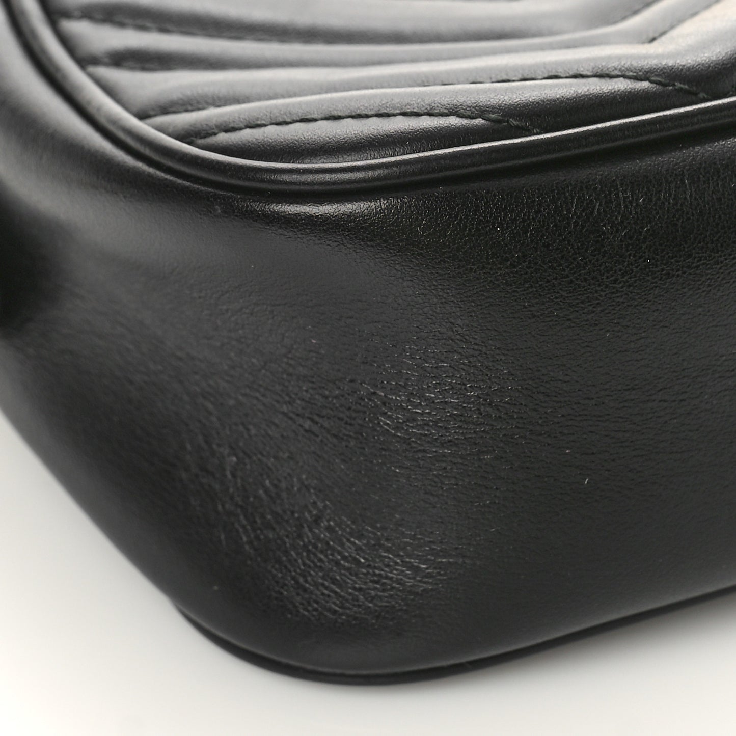 Calfskin Matelasse Small GG Marmont Chain Shoulder Bag Black