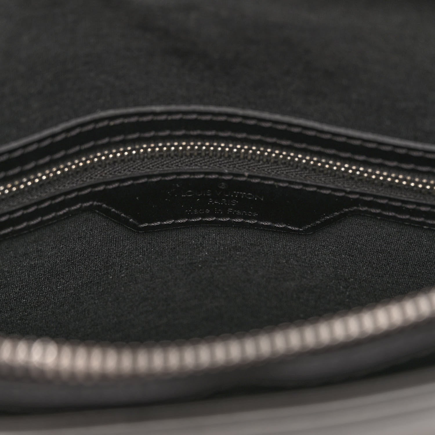 Louis Vuitton Mat Monogram Willwood Black 6 of 10