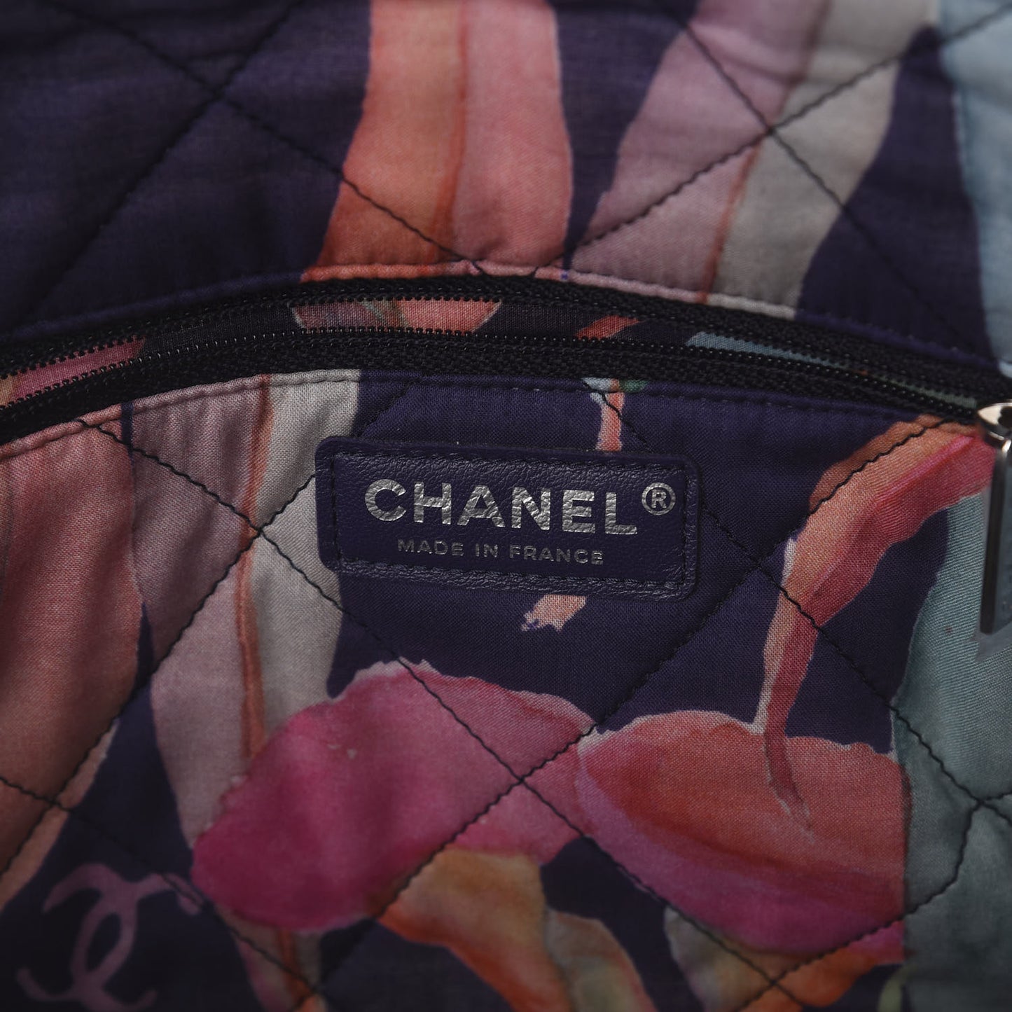 Canvas Quilted Printed Flap White Multicolor