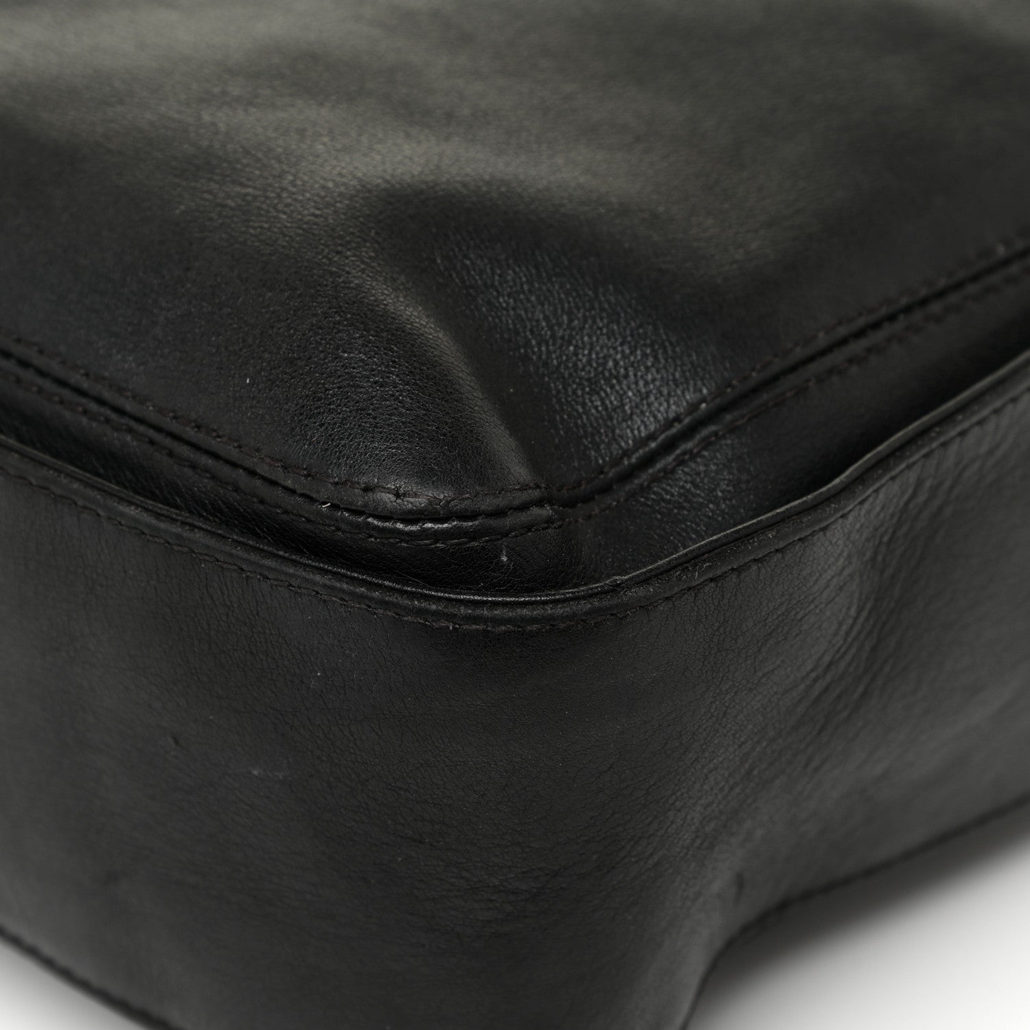 Chanel Lambskin Messenger Black 16 of 20