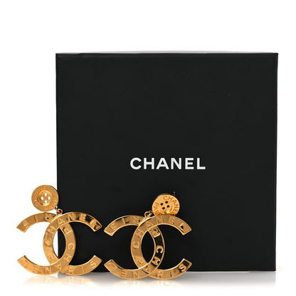 Chanel Metal Large Paris Button Earrings Gold 5 of 5