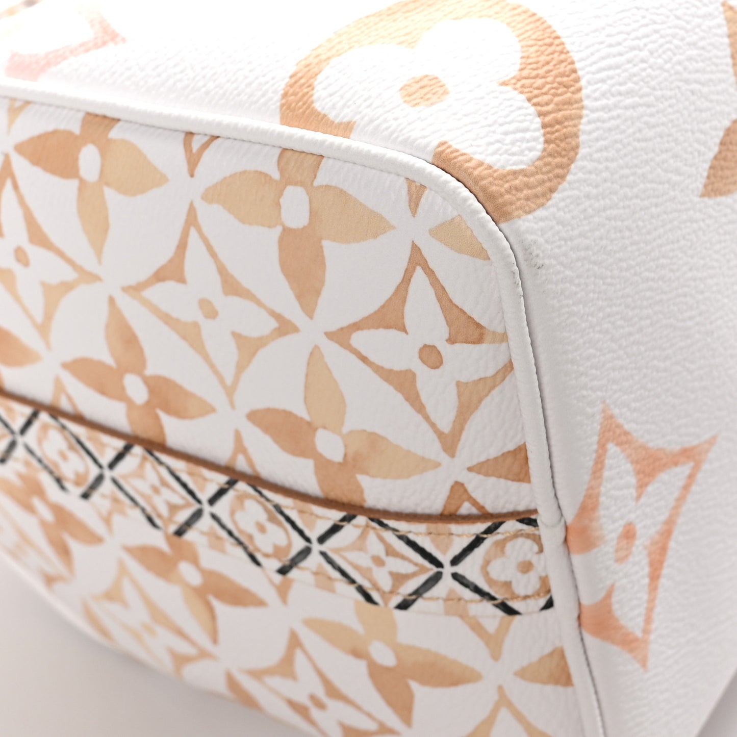 LOUIS VUITTON Monogram Giant By The Pool 2.0 Speedy Bandouliere 25 Beige
