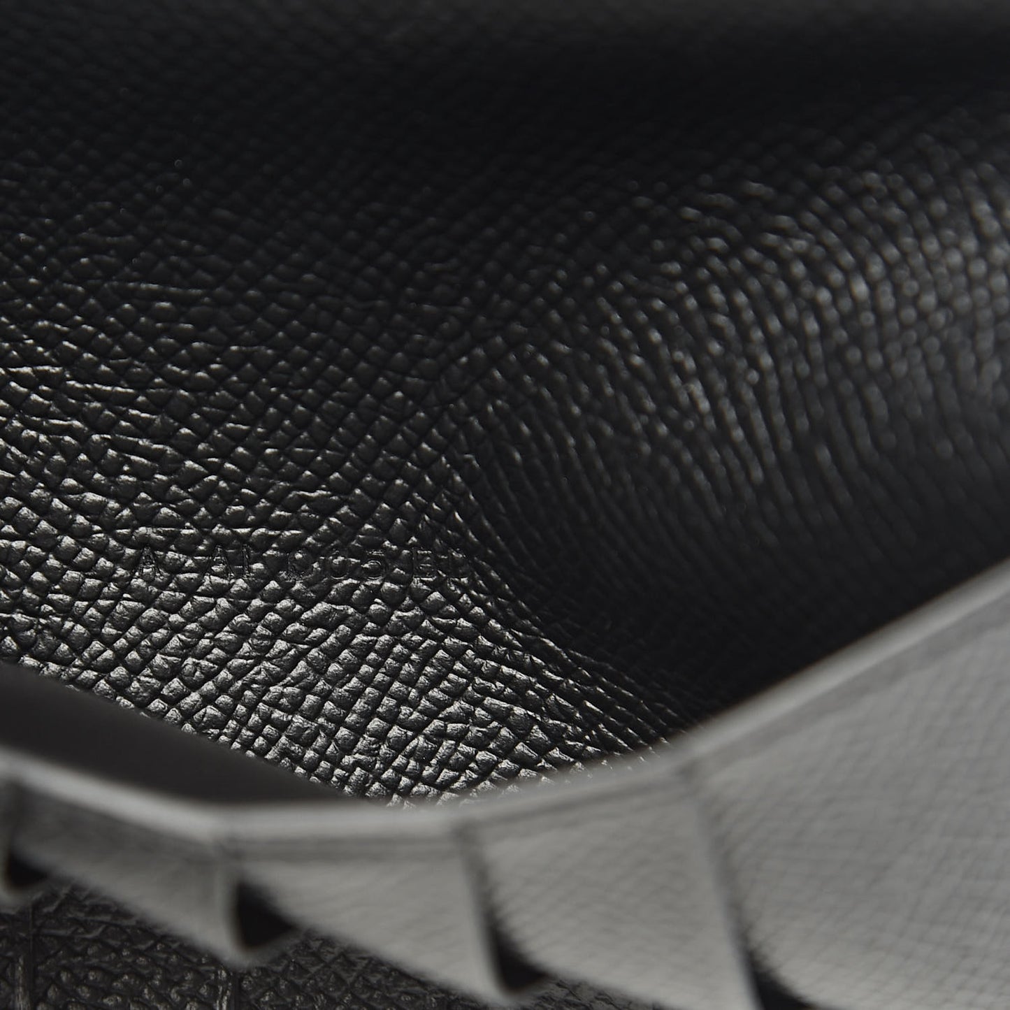 Epsom Medium Kelly Wallet Black