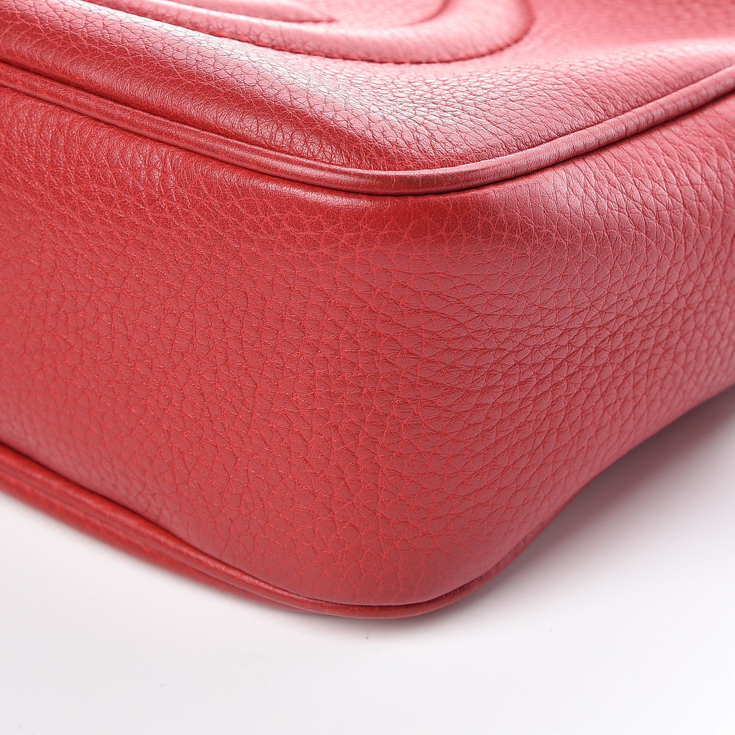 Pebbled Calfskin Small Soho Disco Bag Tabasco Red