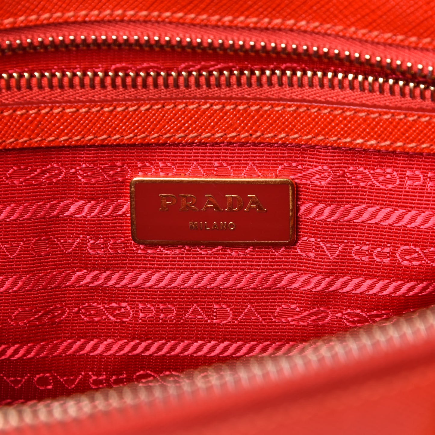 Saffiano Small Galleria Double Zip Tote Fuoco