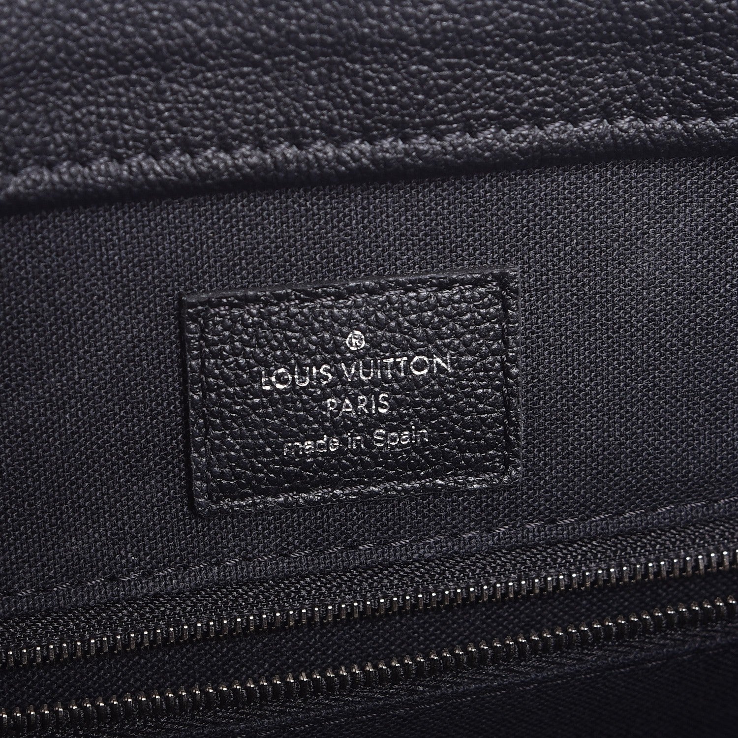Louis Vuitton Epi Vaneau MM Black 7 of 8
