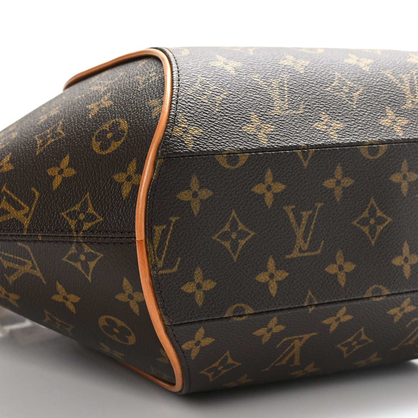 Monogram Ellipse MM