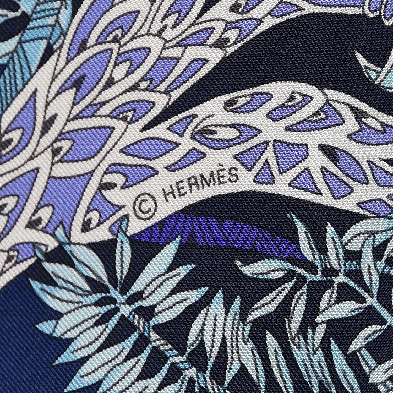 Hermes Silk Maitres de la Foret Scarf 90 Marine Lavande Turquoise 3 of 4