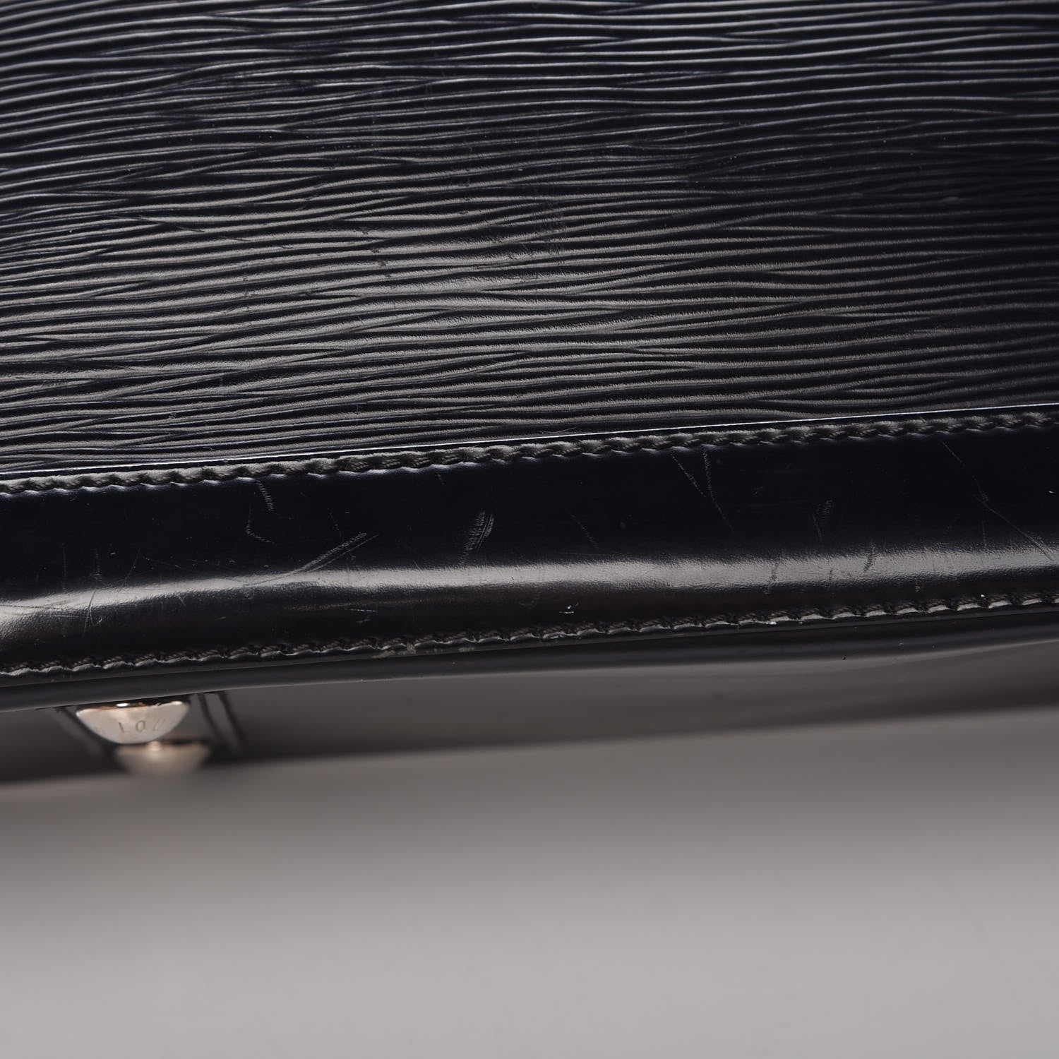 Louis Vuitton Epi Alma PM Black 17 of 28