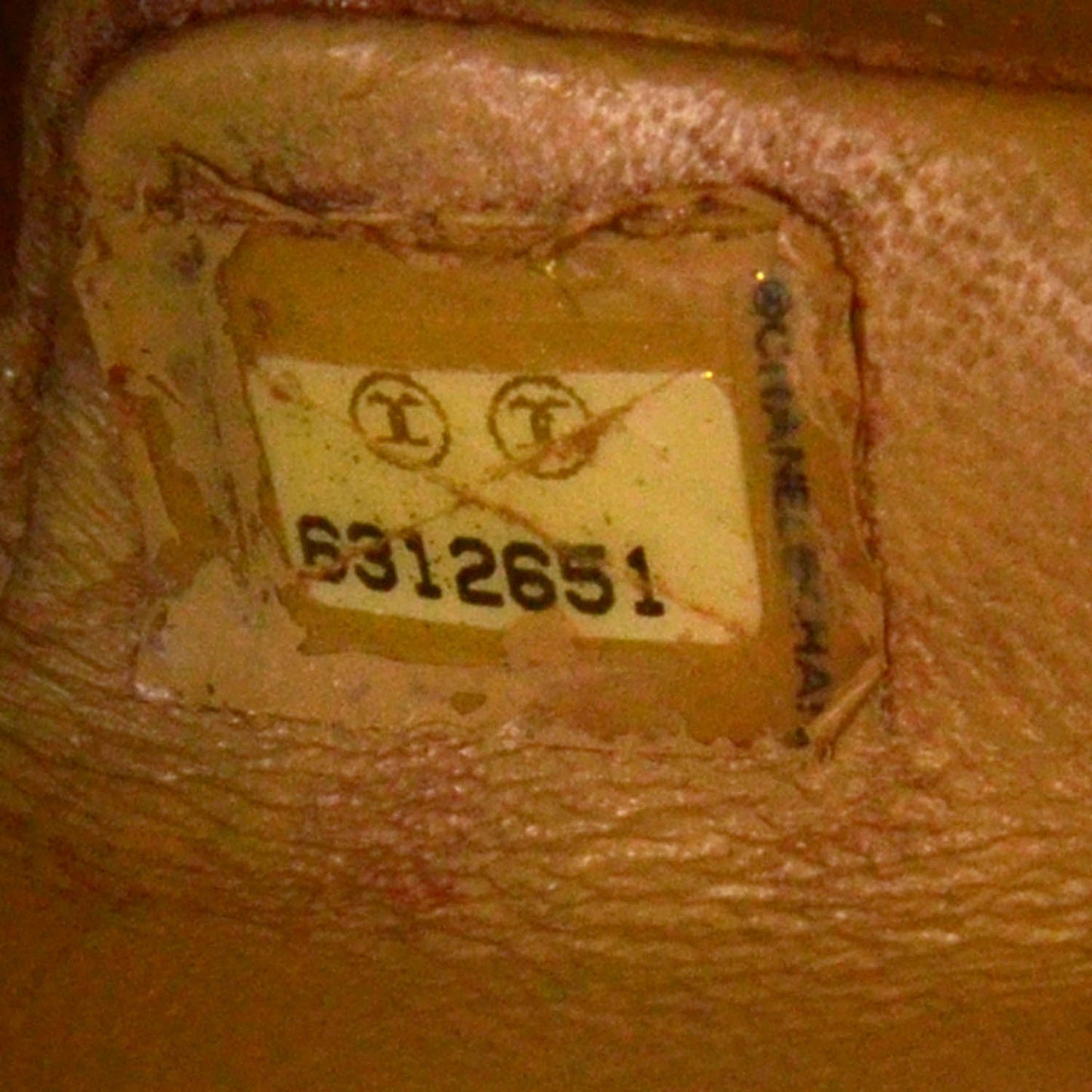 Caviar Quilted Medium Double Flap Beige