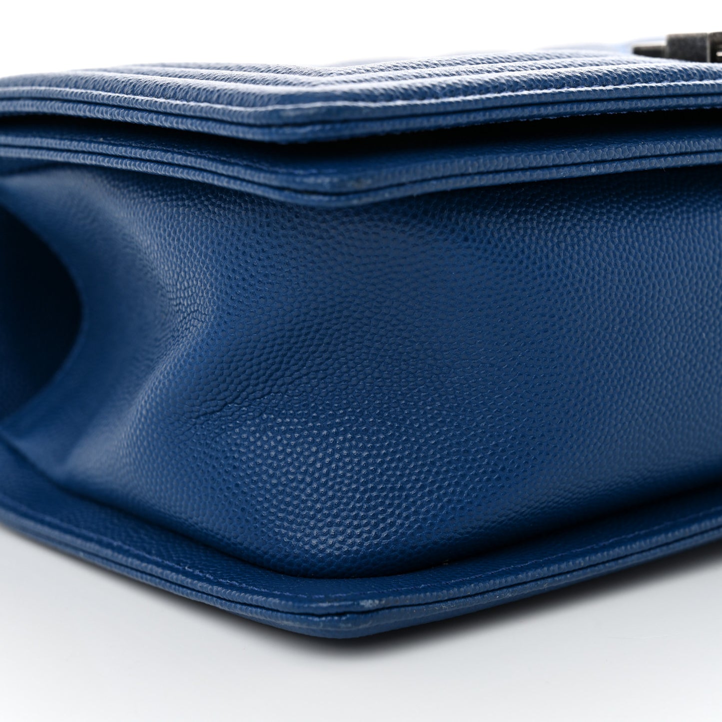 Caviar Quilted Medium Boy Flap Blue