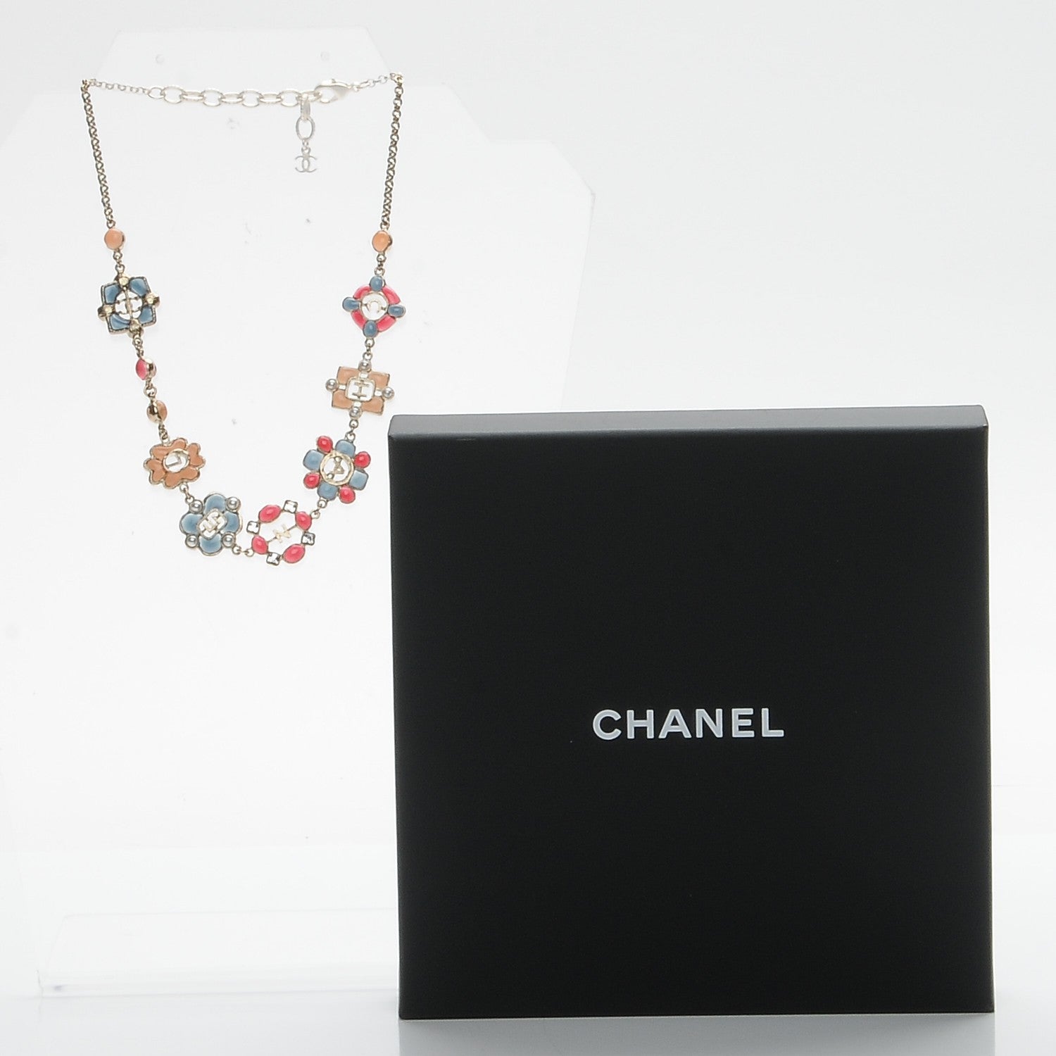 Chanel Resin Gripoix Poured Glass Pearl Necklace Multicolor 5 of 5