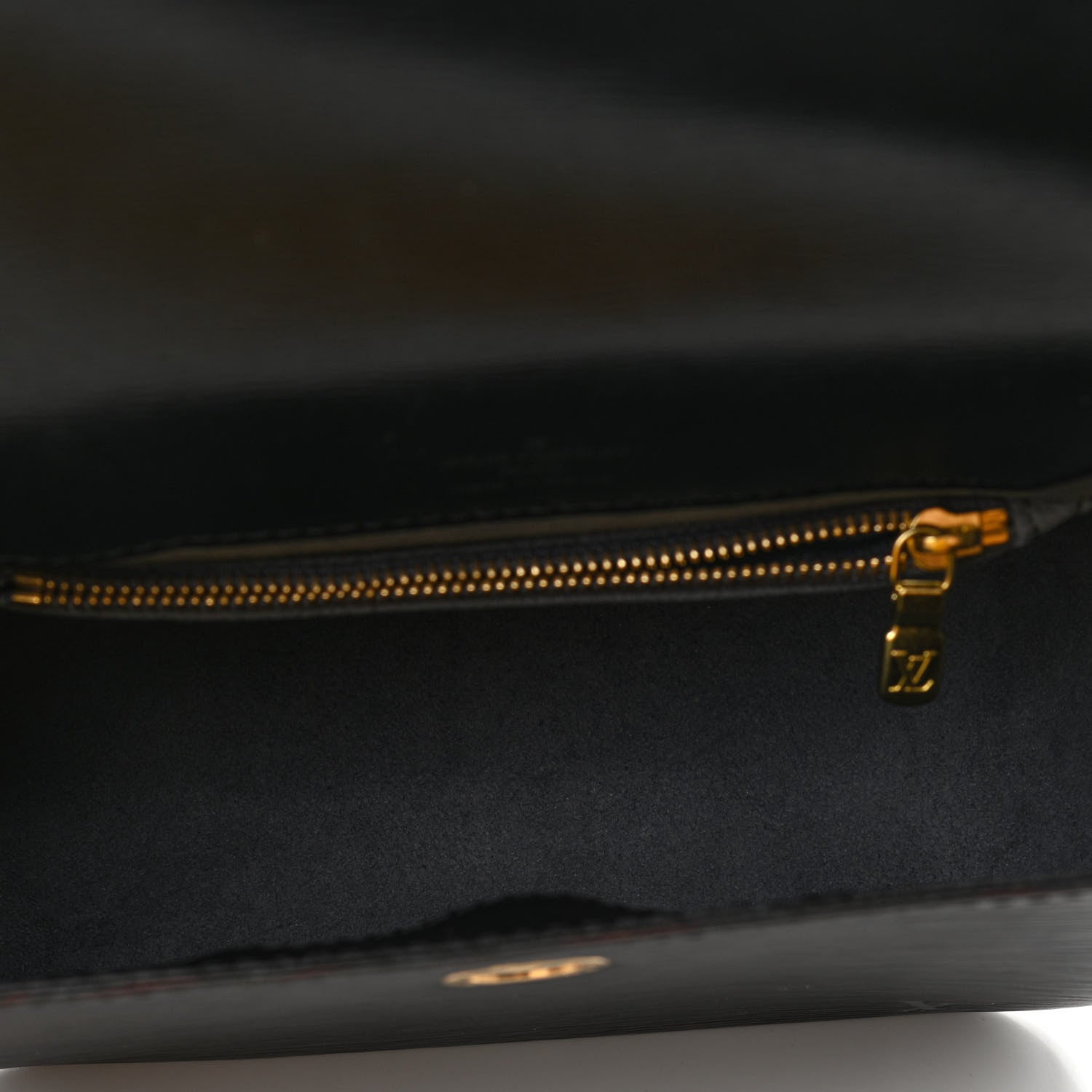 Louis Vuitton Epi Buci Black 5 of 9