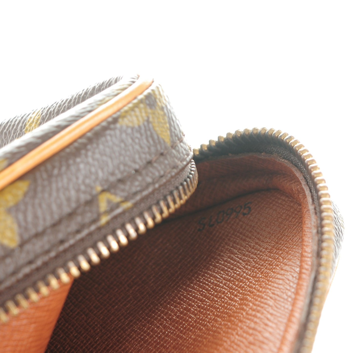 Monogram Pochette Marly Dragonne 22