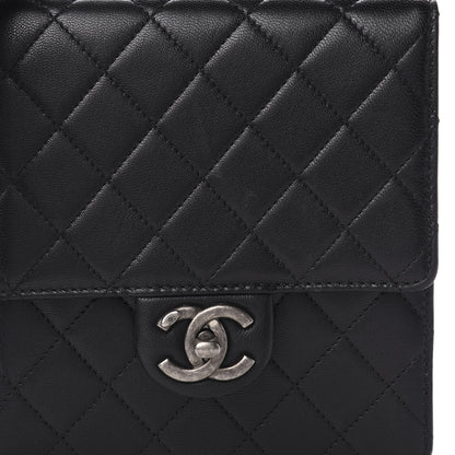 Chanel Lambskin Quilted Chic Pearls Flap Black 10 of 10