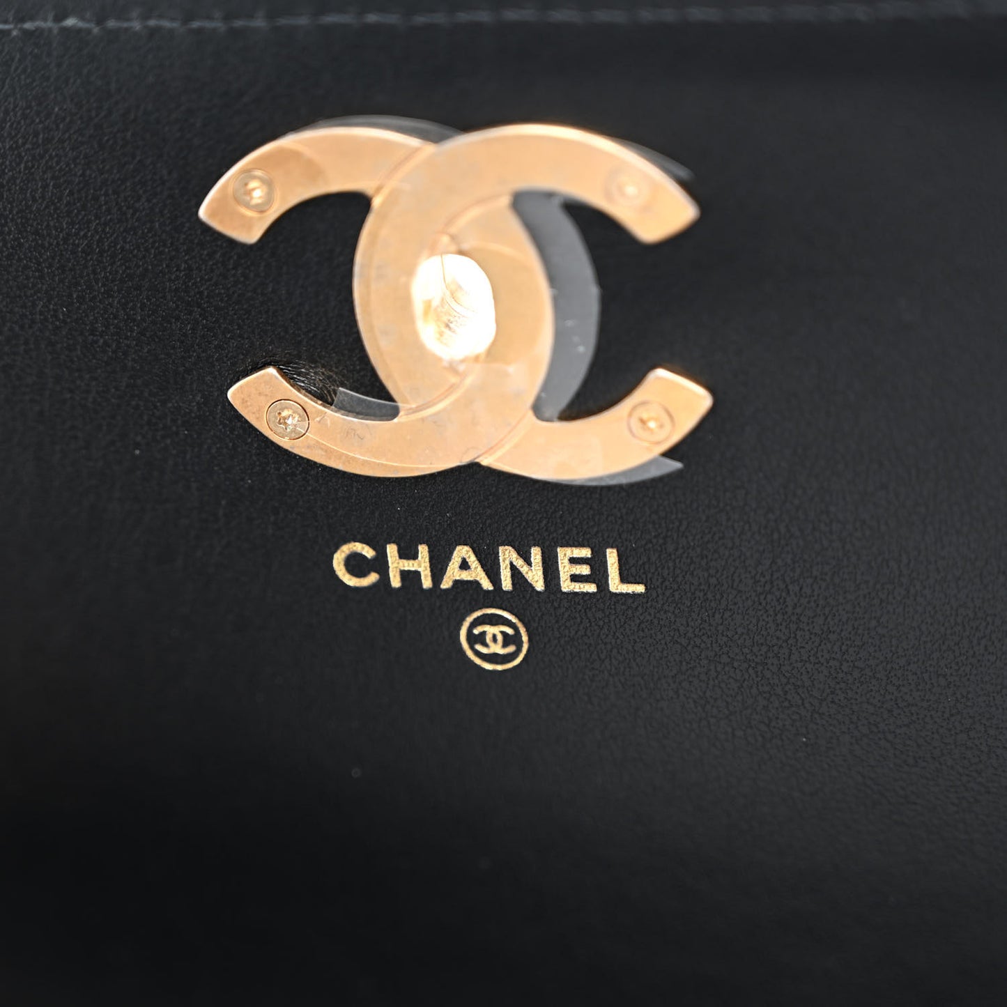 Caviar Quilted Camellia Clutch With Chain Black
