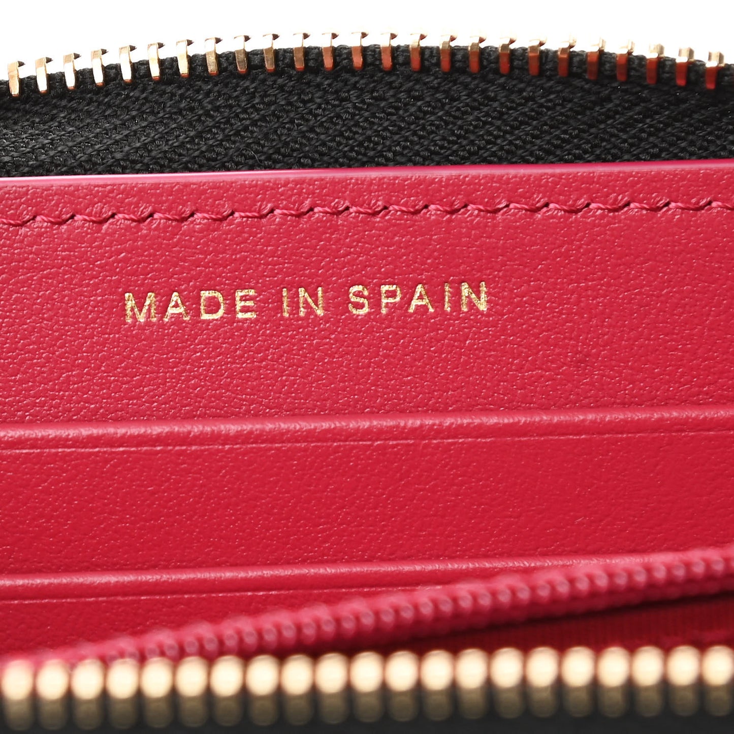 Goatskin Quilted Medium Chanel 19 Zipped Wallet Black