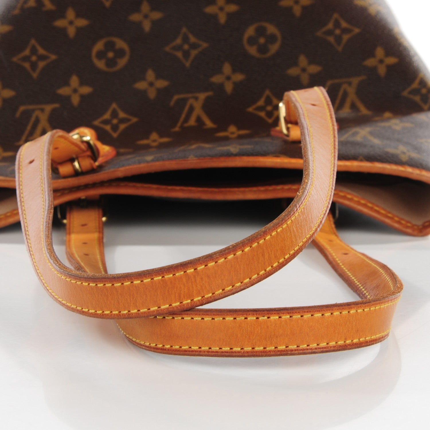 Louis Vuitton Monogram Petit Bucket 23 8 of 15