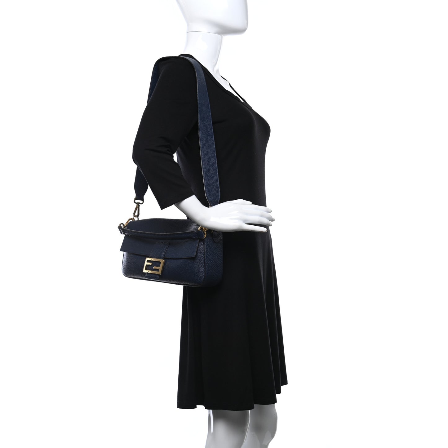 Cuoio Romano Selleria Baguette Dark Blue