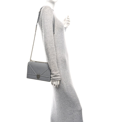 Christian Dior Grained Calfskin Medium Diorama Flap Bag Gris 2 of 11