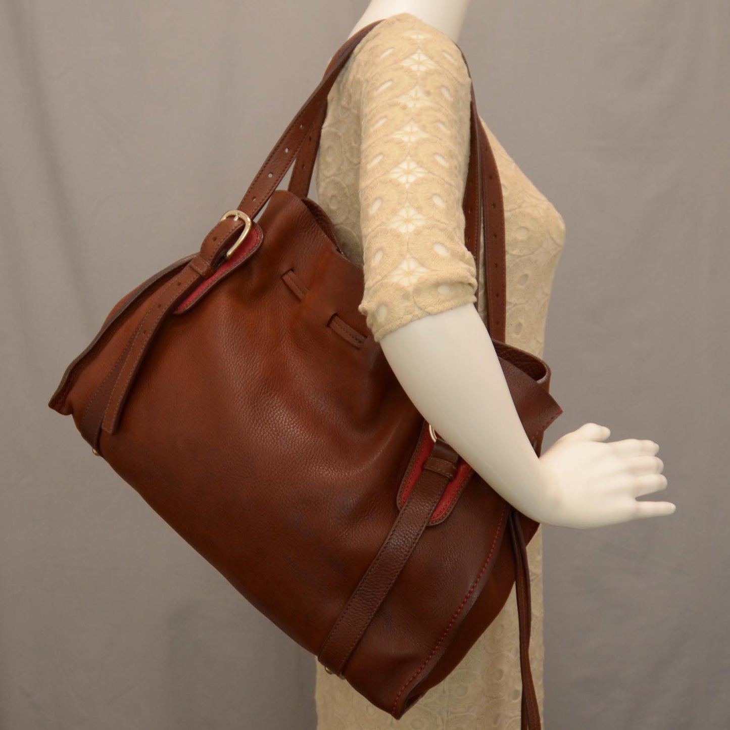 Vitello Peggy Shopping Tote Cocco Rosso