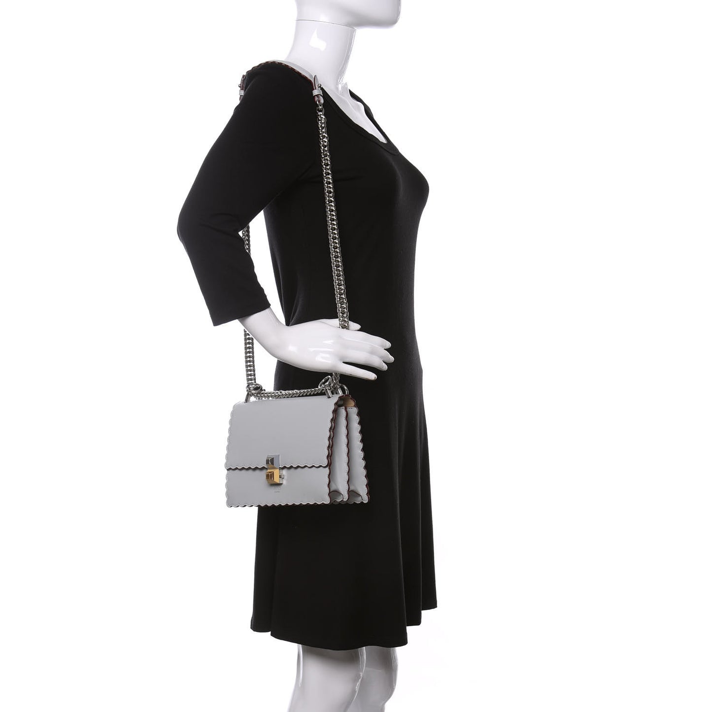 Vitello Liberty Scalloped Studded Small Kan I Shoulder Bag Grigio Perla