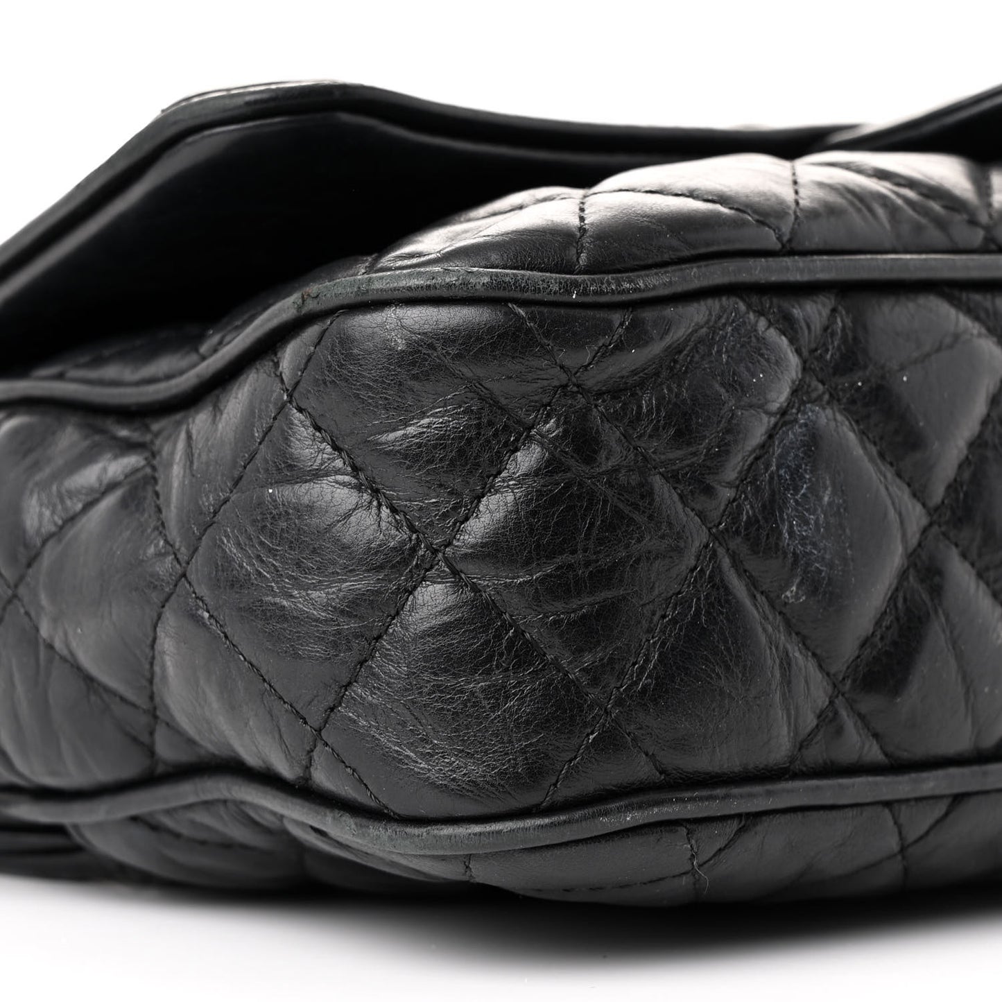 Crumpled Calfskin Quilted Medium Casual Rock Flap Black