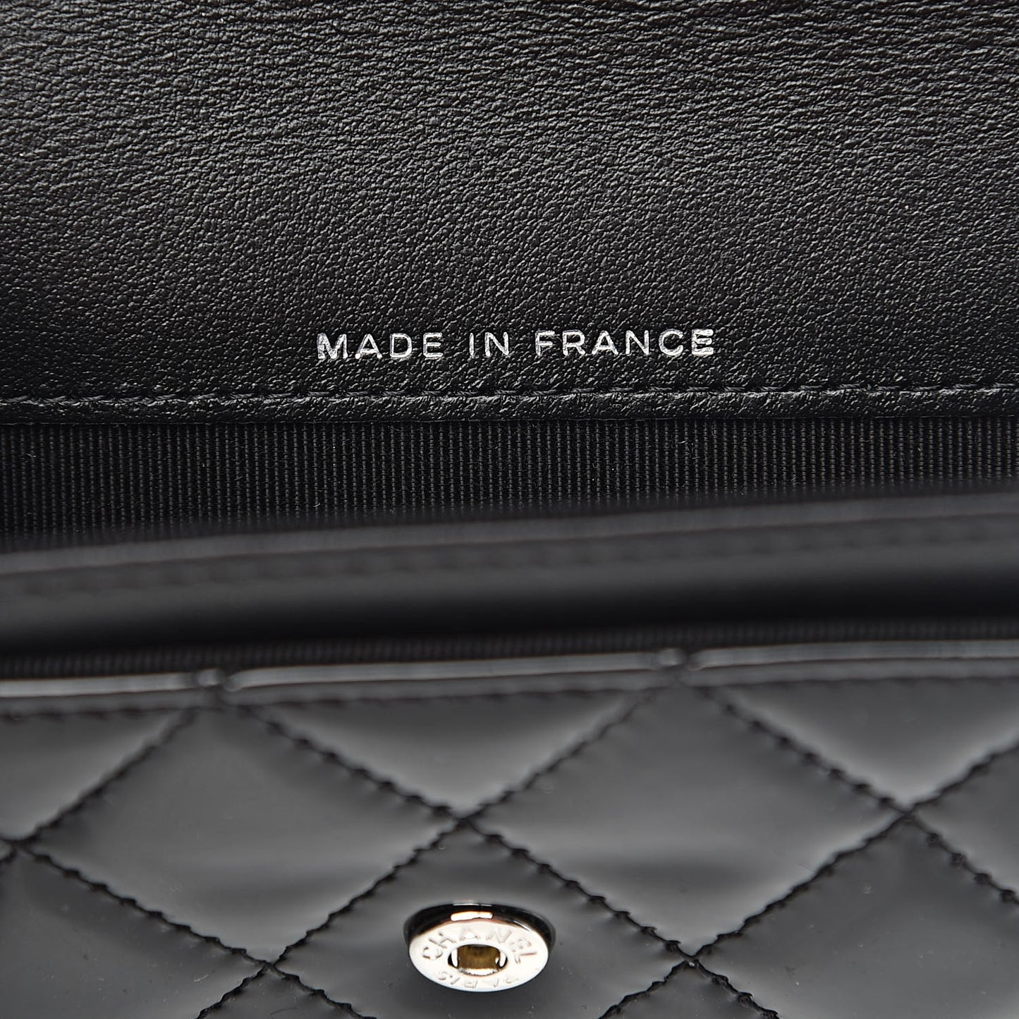 Patent Quilted Reissue Flap Card Holder So Black