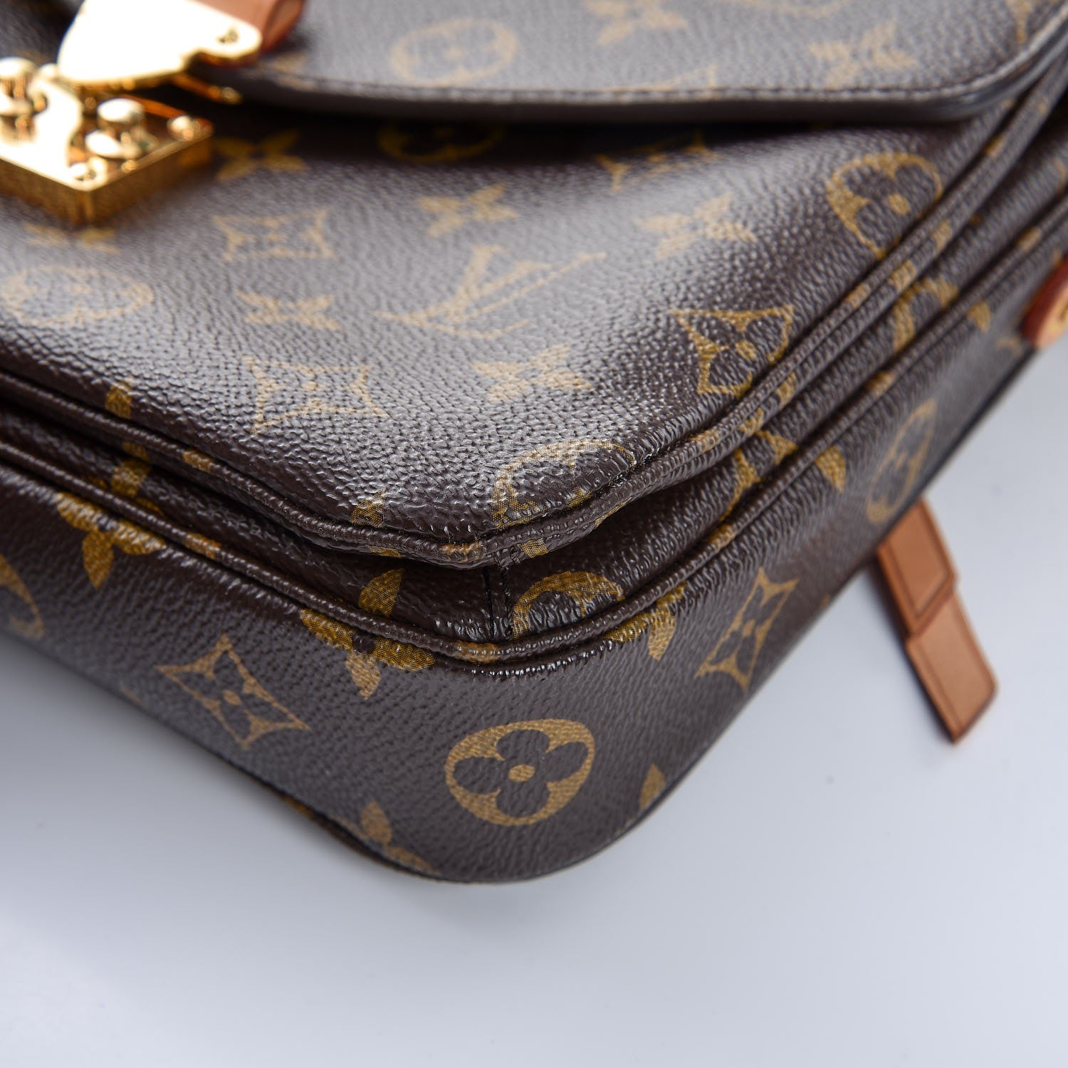 Louis Vuitton Monogram Pochette Metis 12 of 14