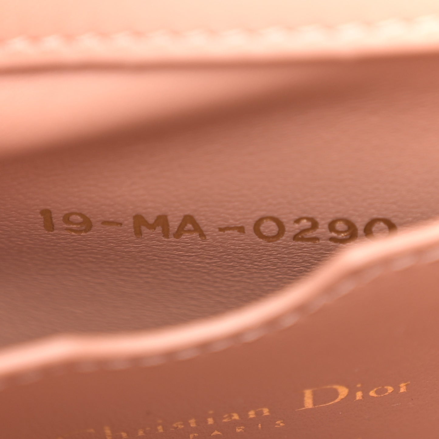 Box Calfskin Micro 30 Montaigne Flap Bag Rose Des Vents
