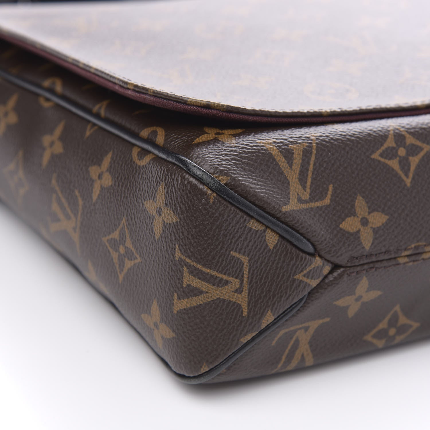 Louis Vuitton Monogram Macassar District MM 9 of 9