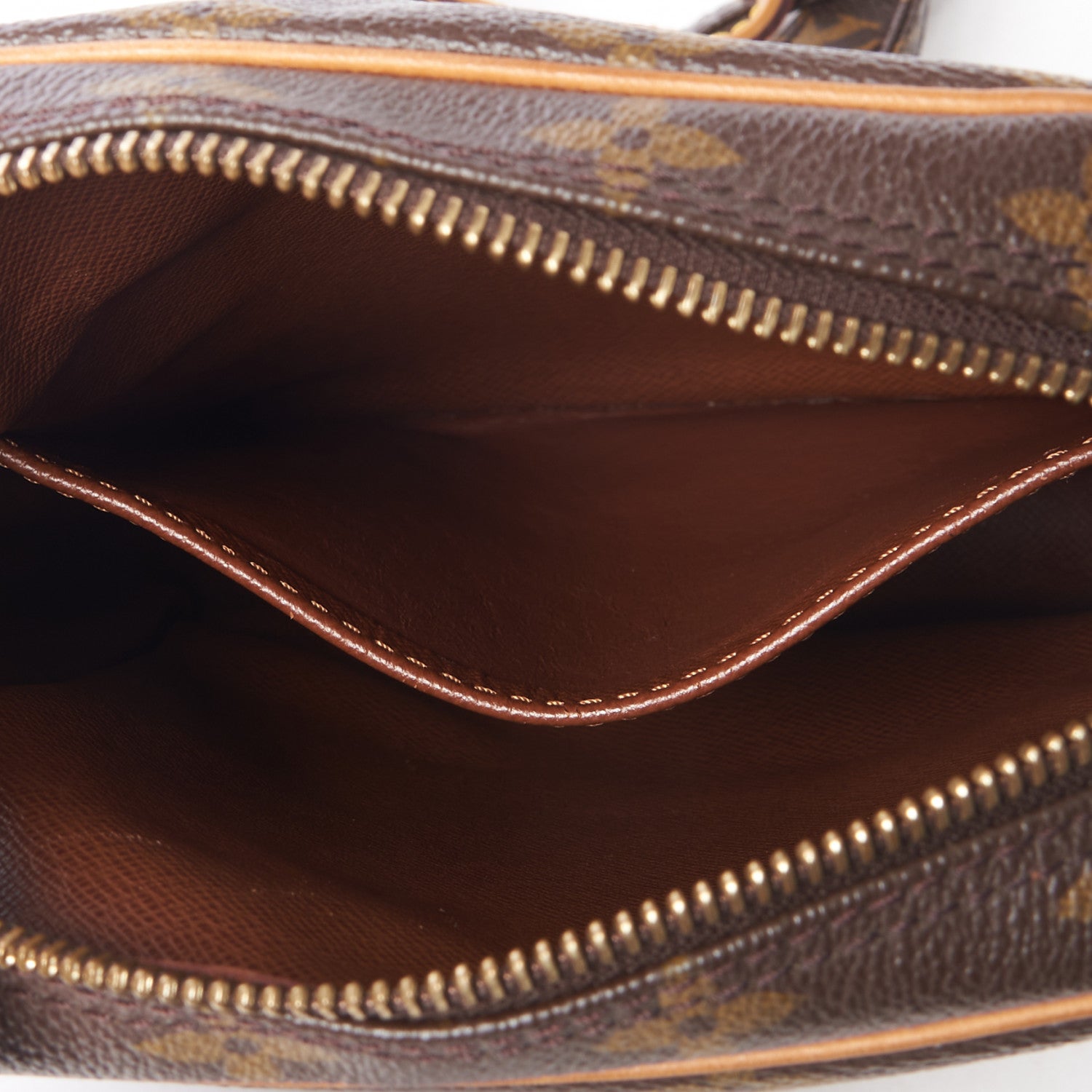 Louis Vuitton Monogram Danube 21 7 of 10