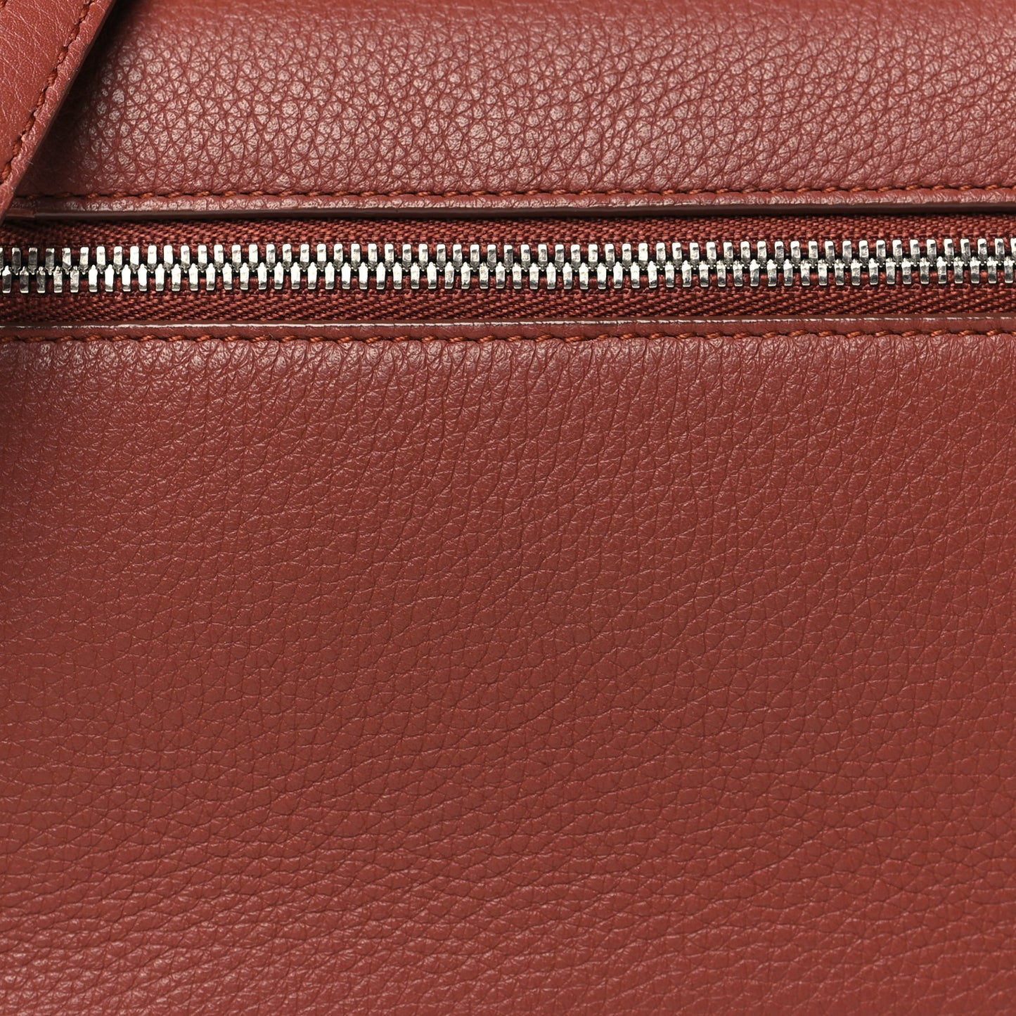 Grained Calfskin L19 Extra Pocket Pouch Kummel