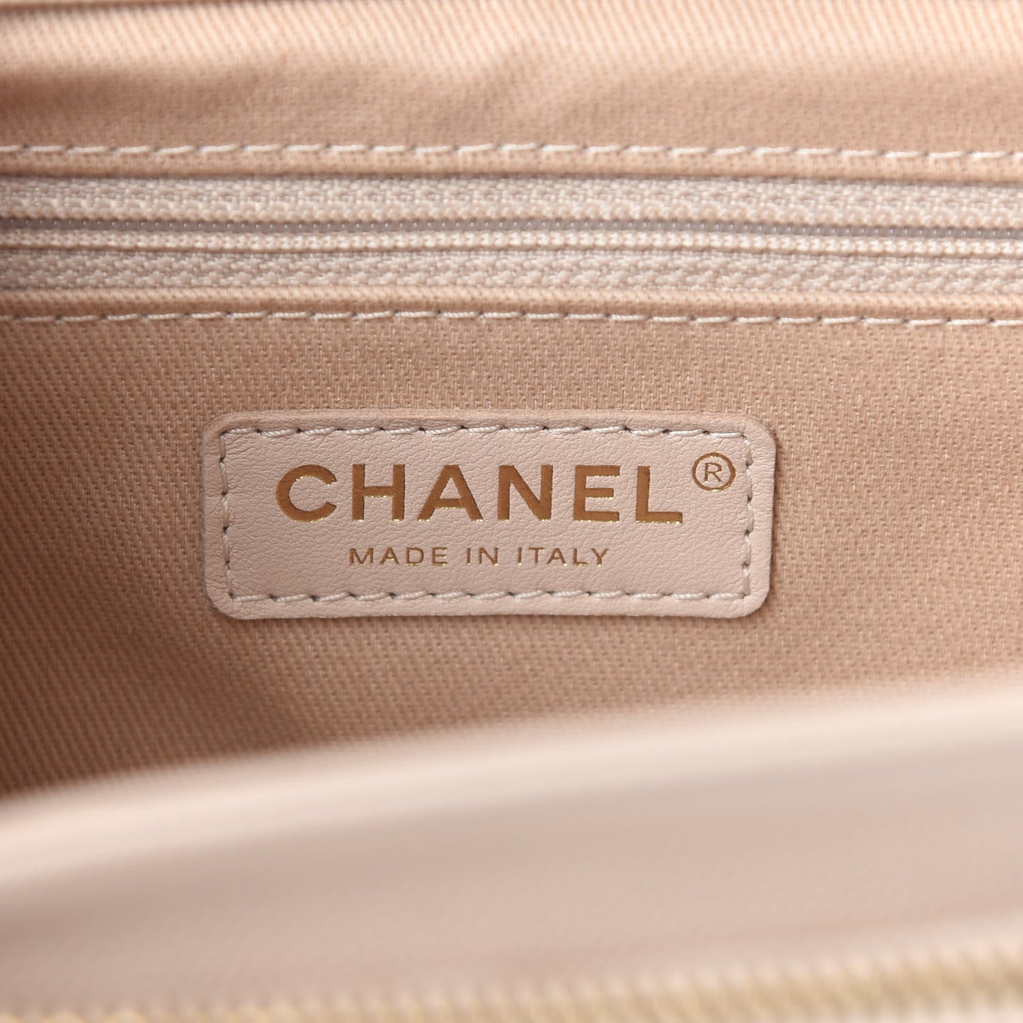 Caviar Quilted Small Business Affinity Flap Beige