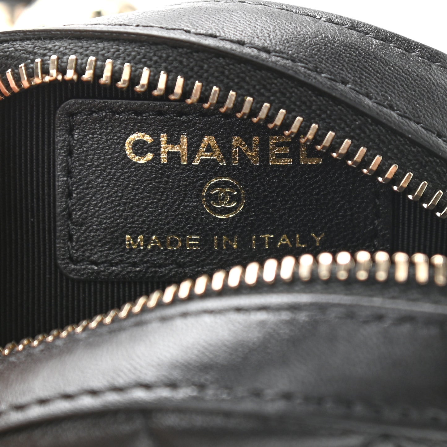 Lambskin Quilted Chain Round Mini Clutch Black