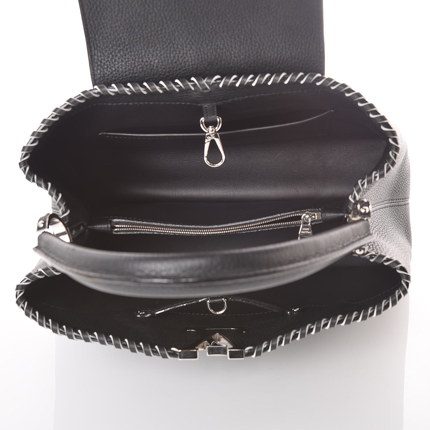 Taurillon Braided Capucines MM Black