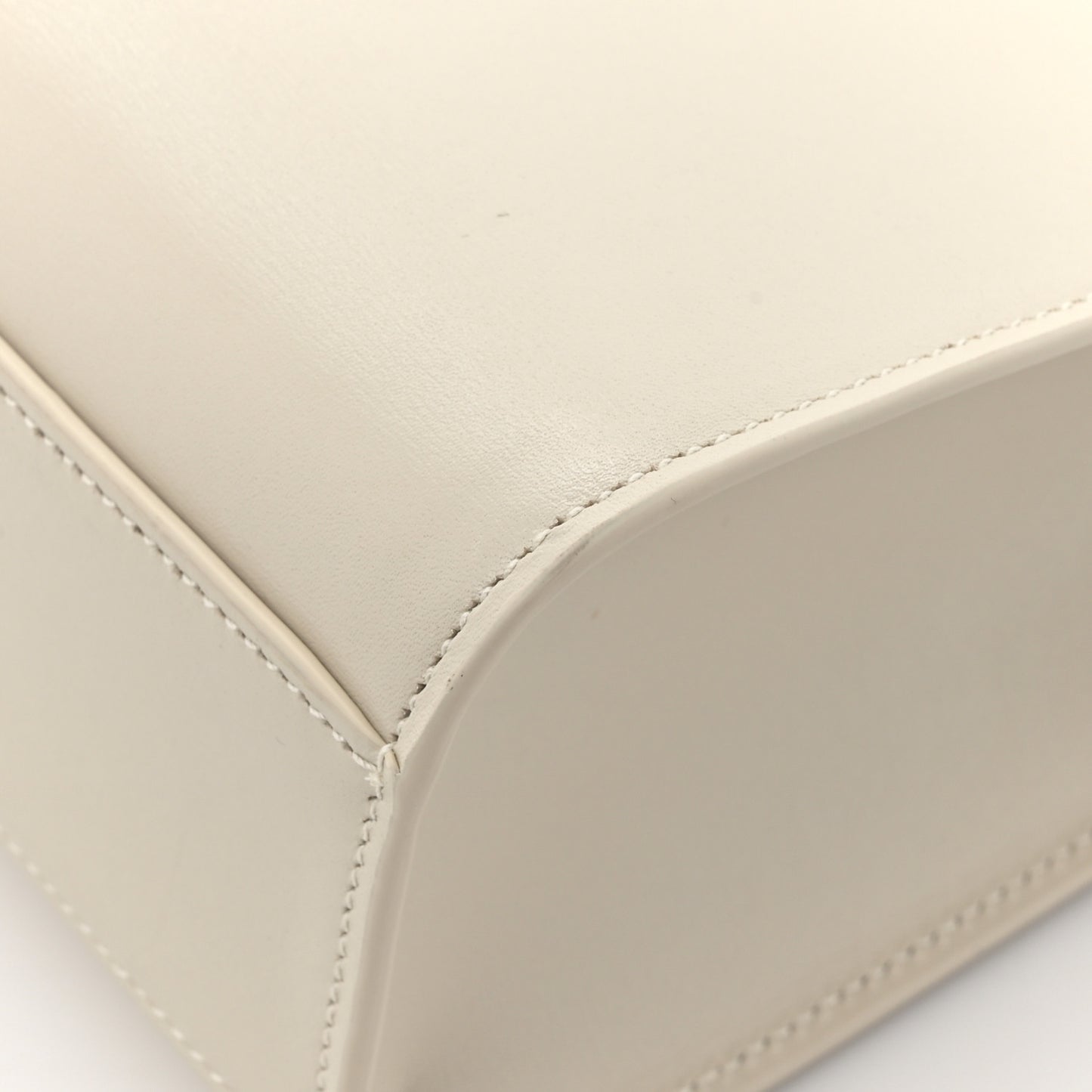 Smooth Calfskin Manhattan Shoulder Bag Crema Soft