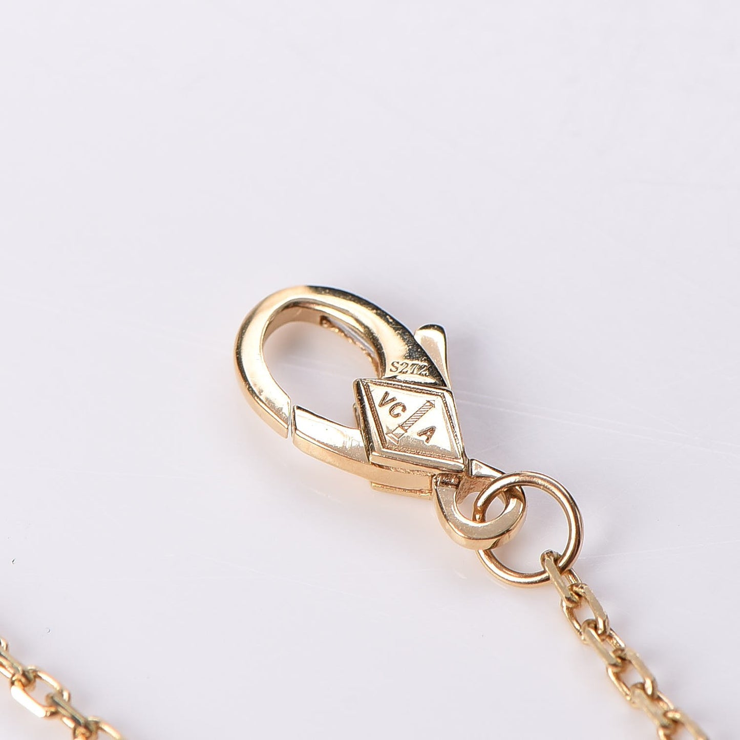 18K Yellow Gold Black Onyx Vintage Alhambra Pendant Necklace