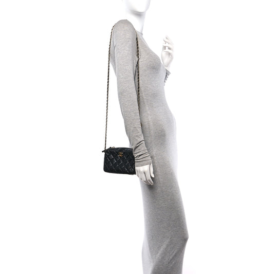 Lambskin Quilted CC Pearl Crush Camera Case Black