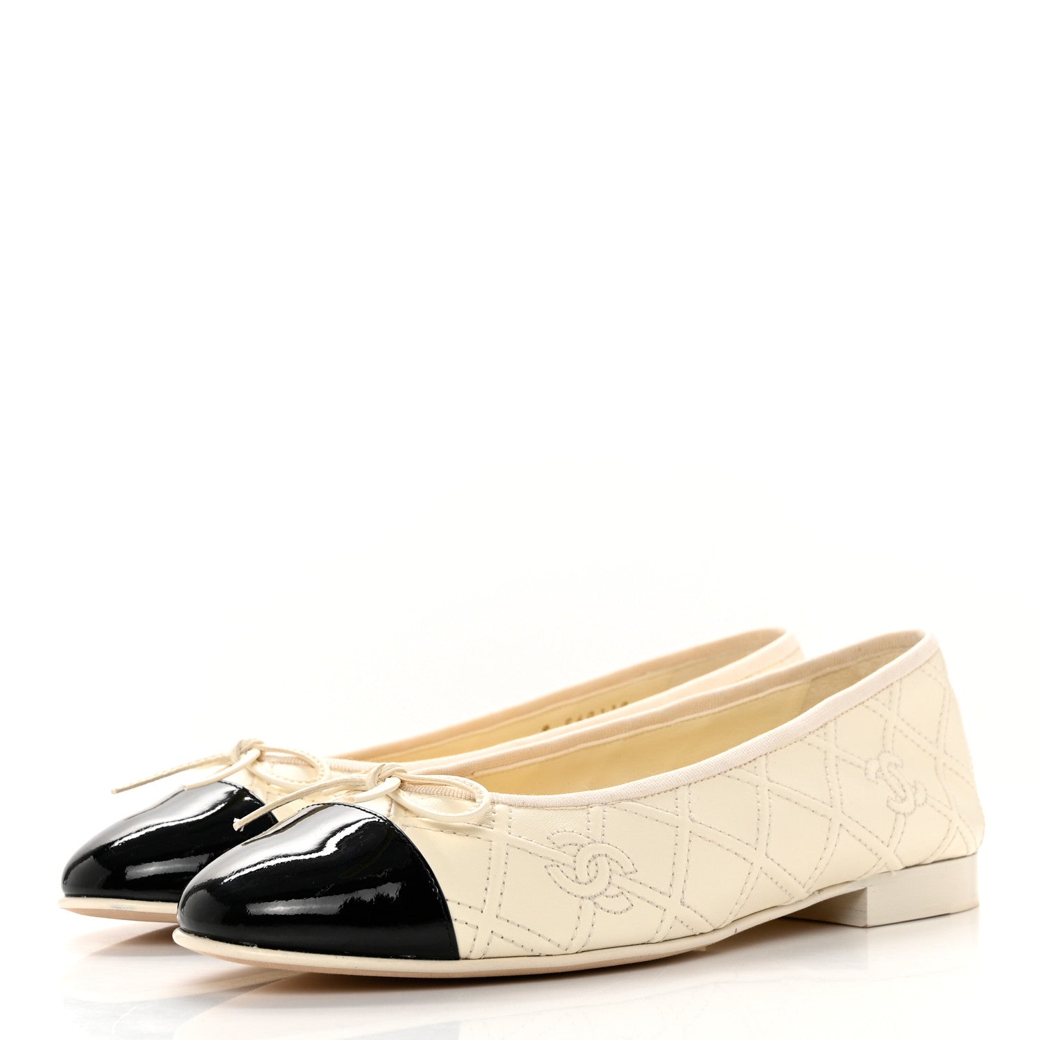 Chanel Lambskin Patent Double Stitched CC Cap Toe Ballerina Flats 39 Ivory Black 3 of 9