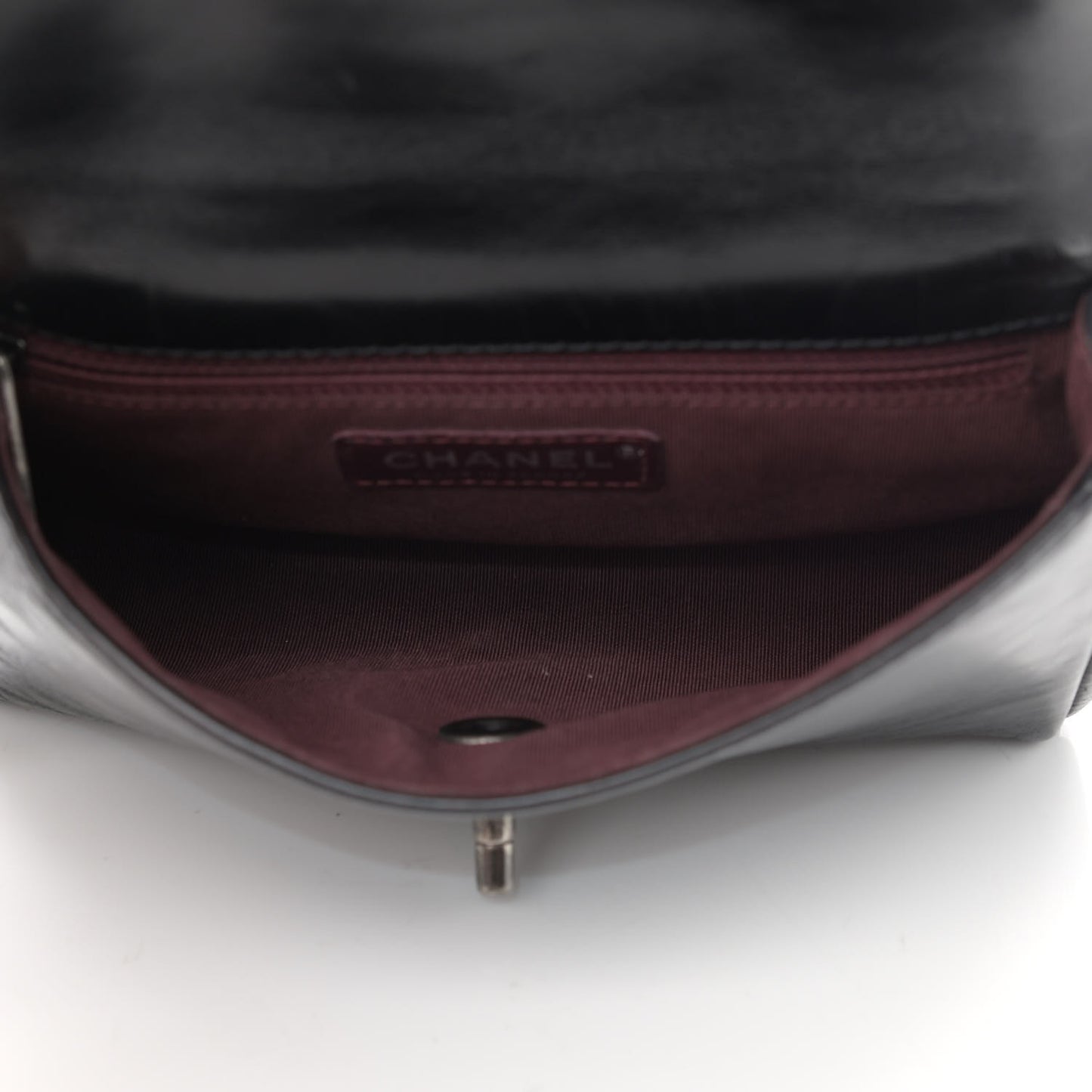 Glazed Calfskin Pilot Essentials Flap Black