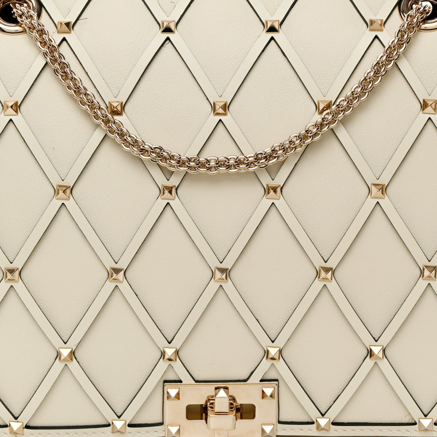 Valentino Garavani Smooth Calfskin Quilted Beehive Shoulder Bag Light Ivory 7 of 9