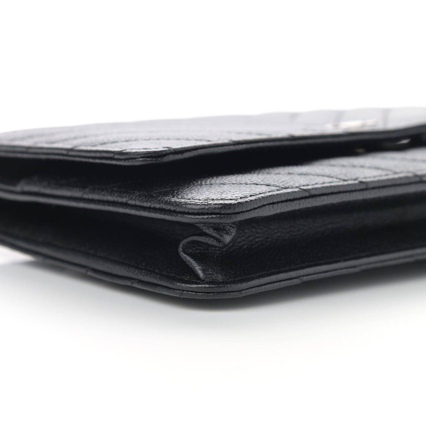 Caviar Chevron Quilted Wallet On Chain WOC Black