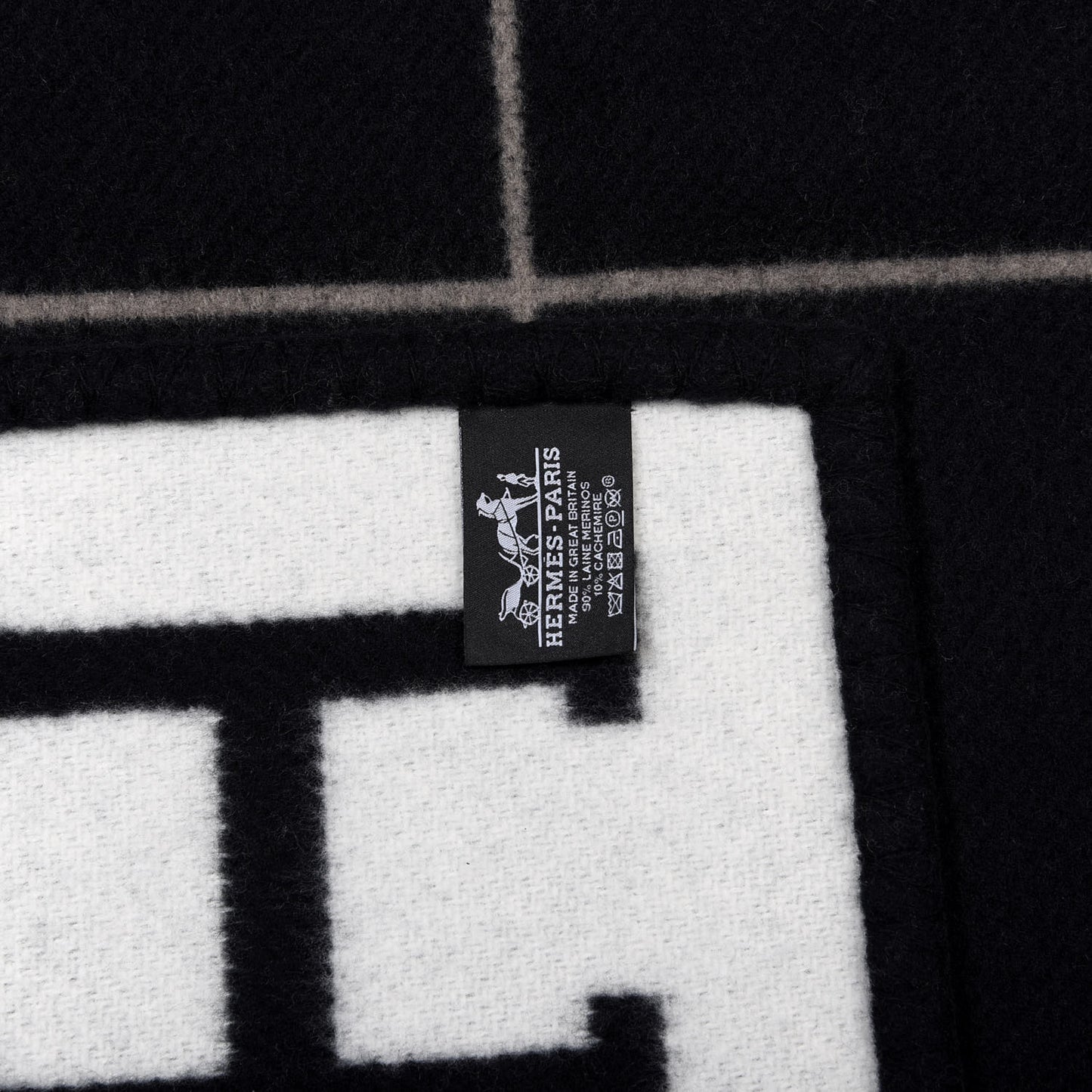 Wool Cashmere Avalon III Blanket Ecru Black