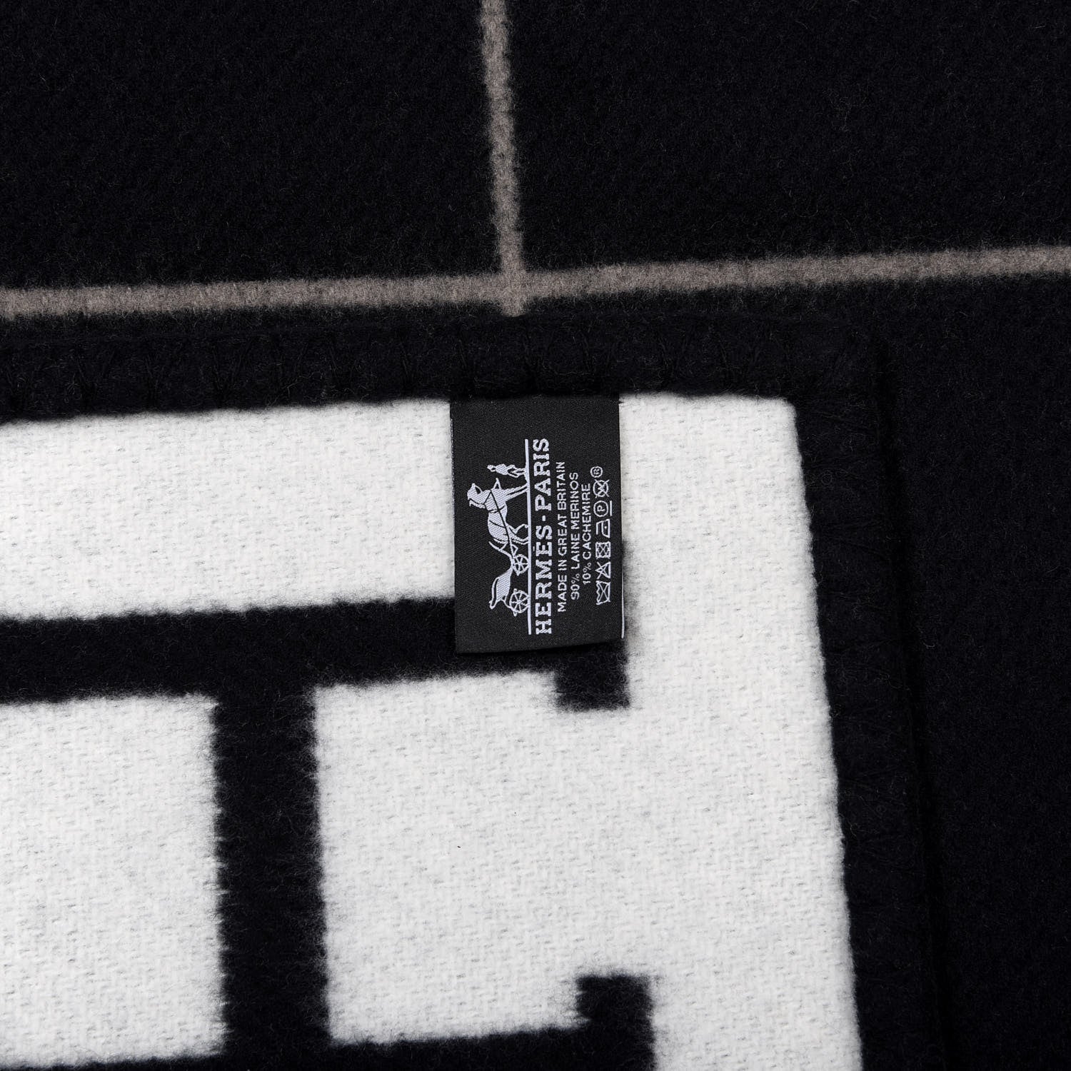 Hermes Wool Cashmere Avalon III Blanket Ecru Black 3 of 3