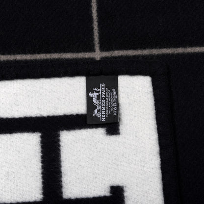 Hermes Wool Cashmere Avalon III Blanket Ecru Black 3 of 3