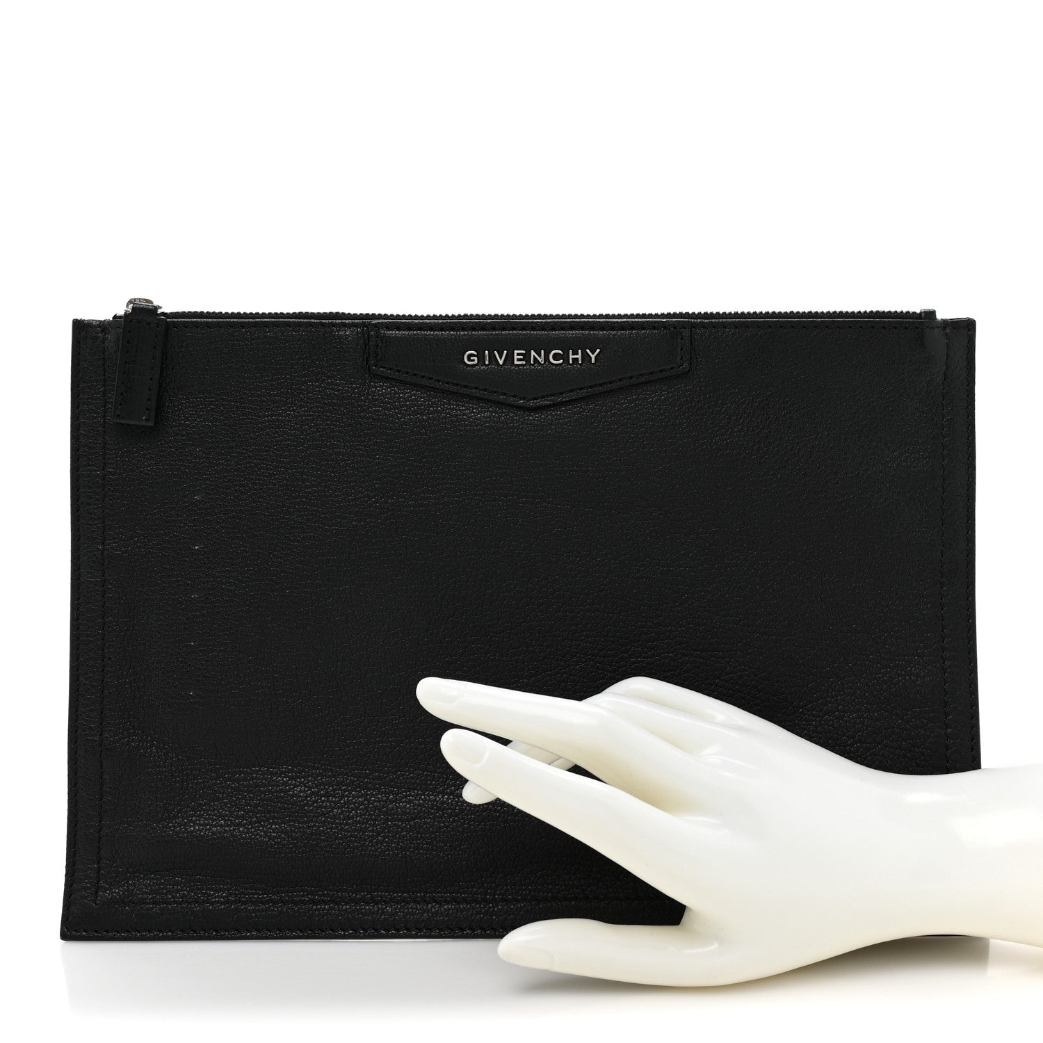 Givenchy Sugar Goatskin Medium Antigona Pouch Black 2 of 9