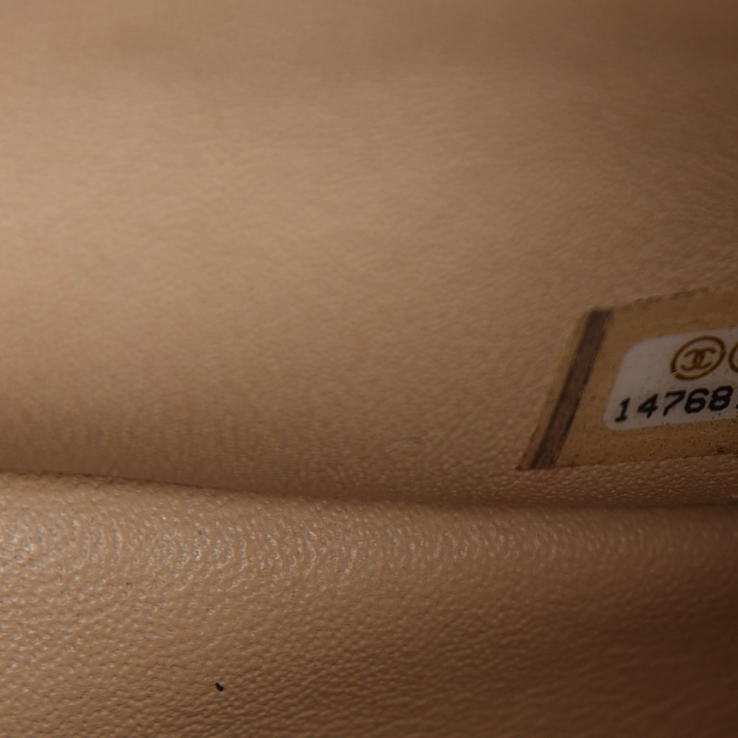 Caviar Quilted Jumbo Double Flap Beige Clair